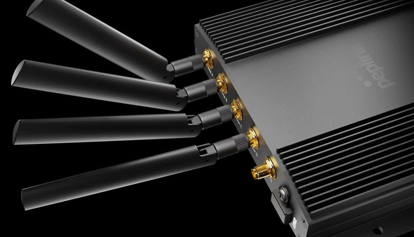 Peplink CAT-20 BR1 Pro Endüstriyel LTE Router 