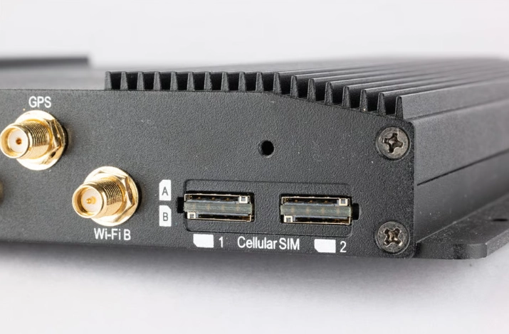 Peplink BR2 Pro Endüstriyel Dual 5G SD-WAN Router