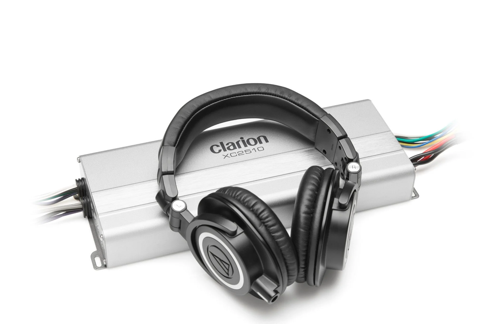 Clarion XC2510 5 Kanal Marine Amplifikatör
