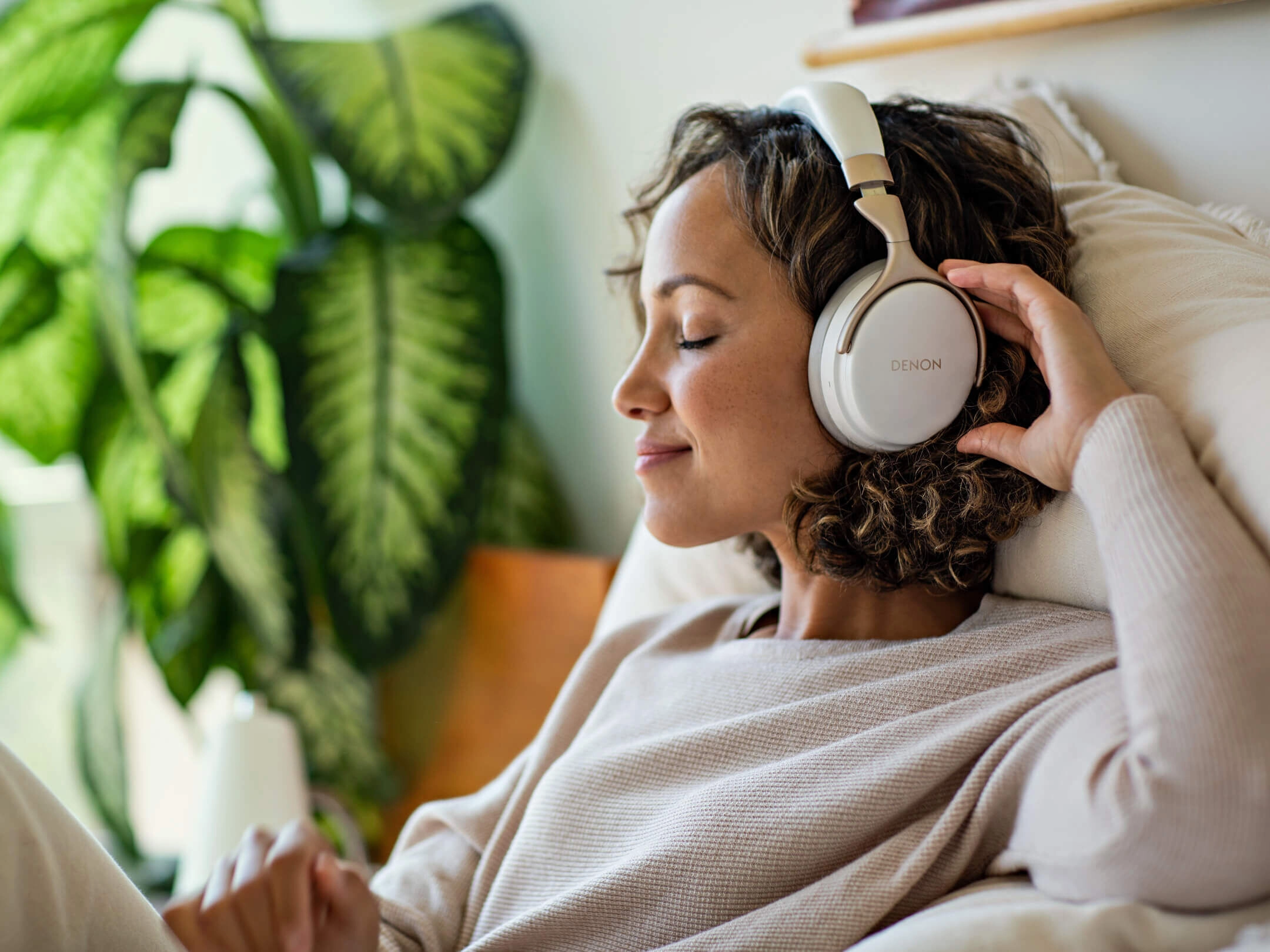 Kulak Çevresi Kulaklıklar