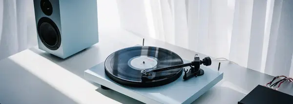 Pikaplar (Turntable)